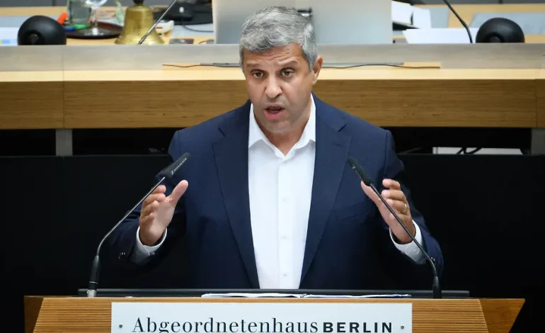 Einflussreicher Berliner SPD-Politiker Raed Saleh tritt zurück