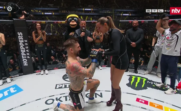Romantik bei Oktagon: MMA-Kämpfer macht Heiratsantrag