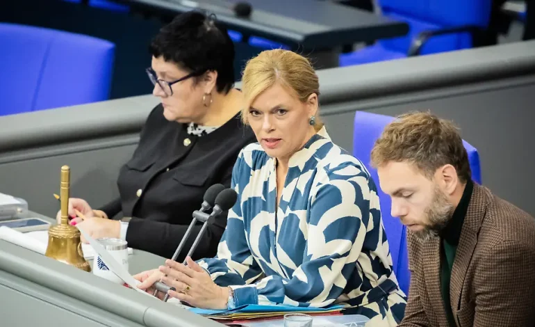 Klöckner droht mit hartem Durchgreifen bei Störungen im Bundestag