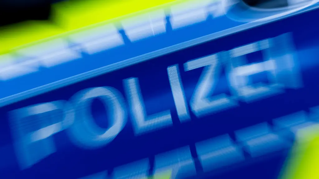 Fernfahrer in Nordrhein-Westfalen schwer verletzt auf Rastplatz gefunden