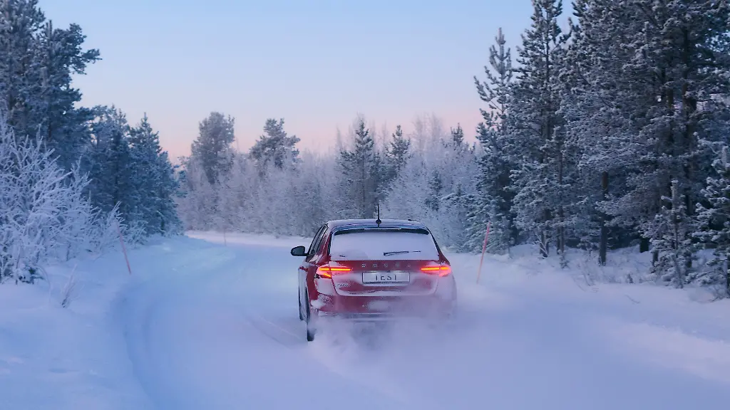 ADAC Test: Viele Winterreifen fallen durch