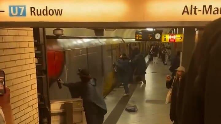 Dreister Vandalismus an Berliner U-Bahn
