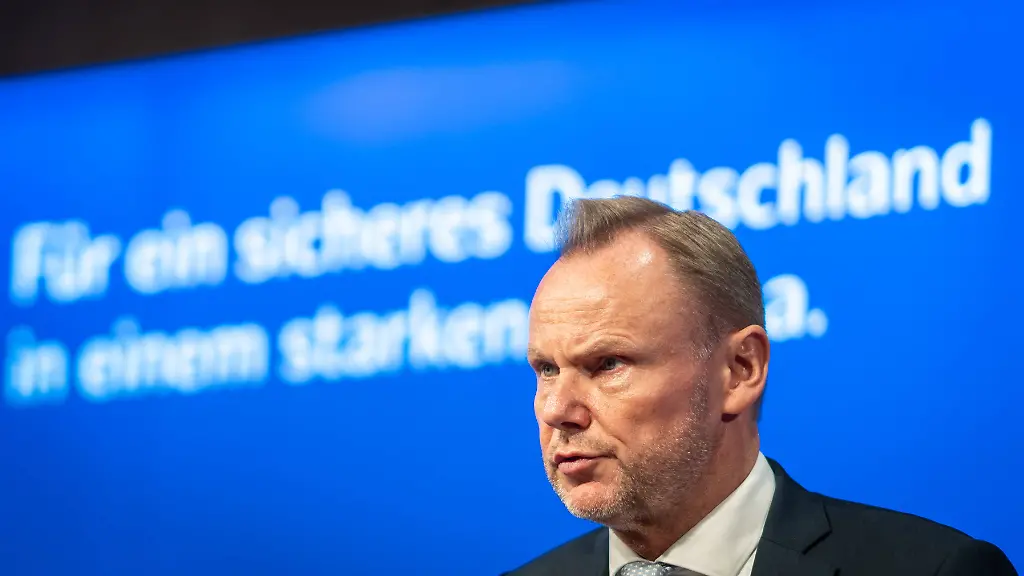 AfD-Wahlsieg in Sachsen-Anhalt: Sicherheitsbedenken und politische Risiken