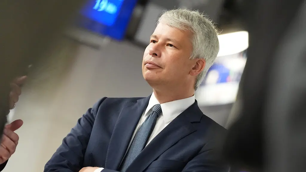 Zweifel an Bahn-Korridorsanierungen: Bundesverkehrsminister Bilger fordert Verbesserungen