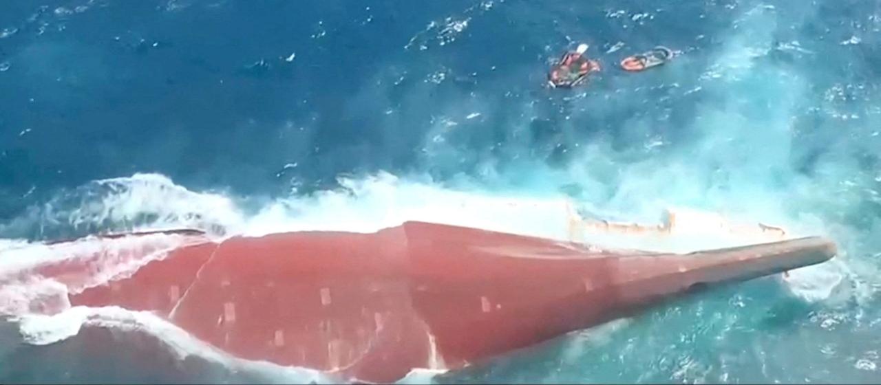Fährunglück in Indonesien: Suche nach Vermissten geht weiter