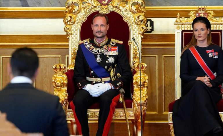 Eid und Amtsantritt von König Haakon VIII. in Norwegen
