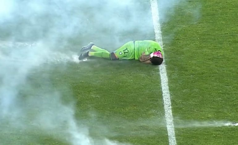 Heftige Pyro-Explosion: Spieler erleidet Knalltrauma und Schwindelanfall