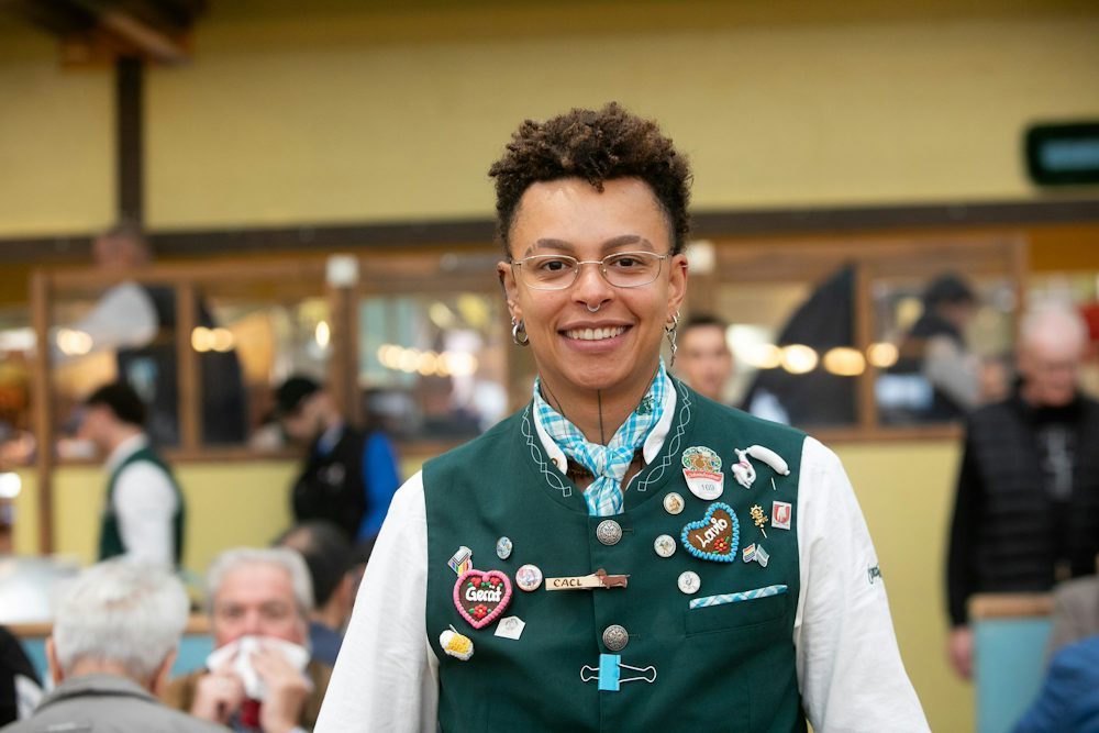 Bedienungen gegen Rassismus und Diskriminierung auf der Wiesn