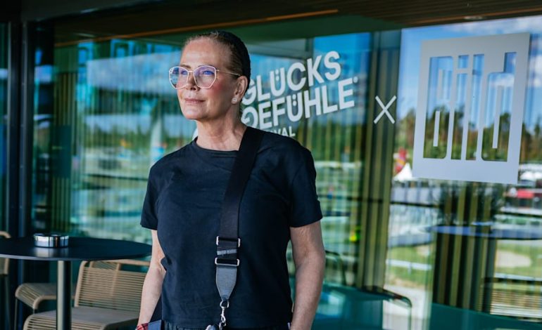 Claudia Effenberg im Krankenhaus: Showchefin zweifelt