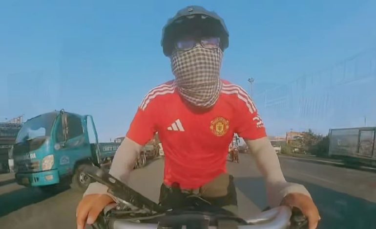 Vietnamesischer Fan radelt von Vietnam nach Old Trafford