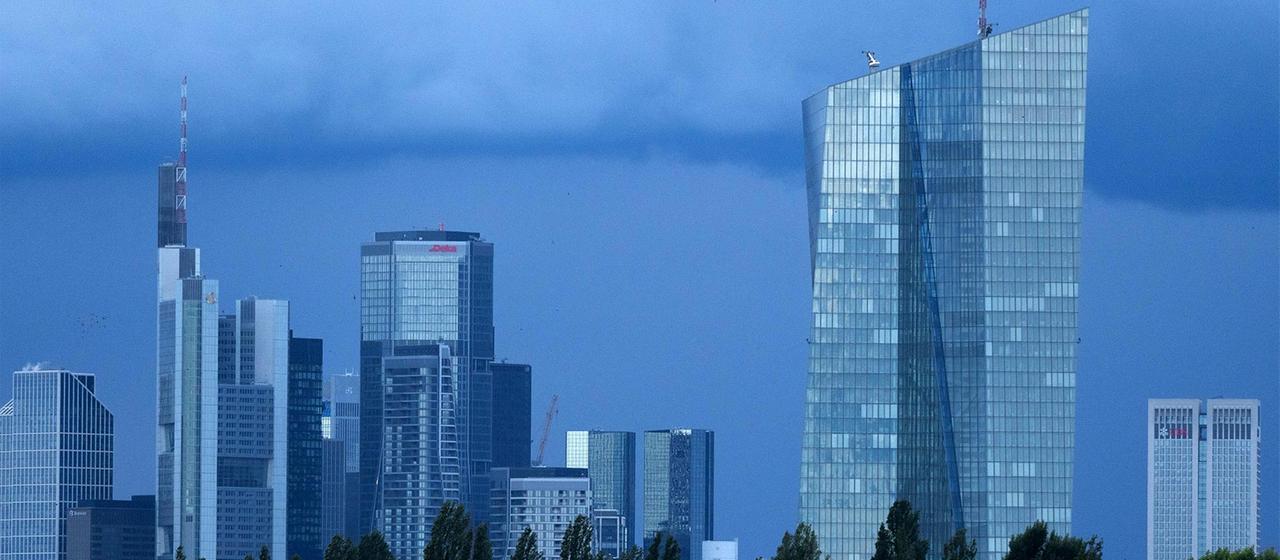 EZB erhöht Leitzins zur Inflationsbekämpfung