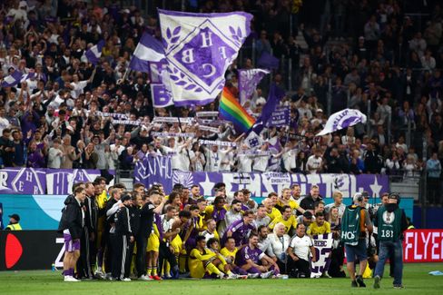 Dortmund meistert erste Runde im DFB-Pokal gegen HEBC