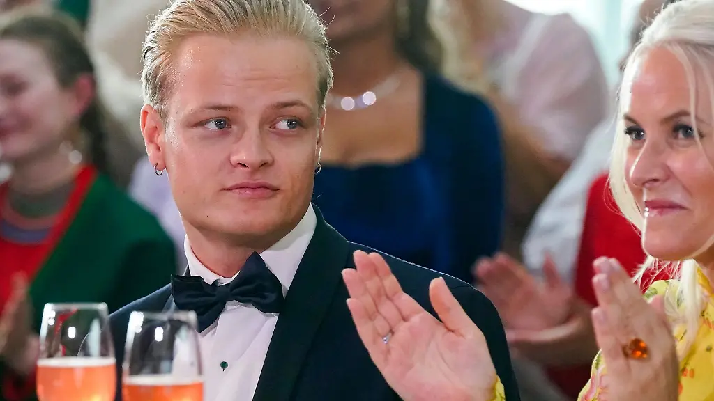 Marius Borg Høiby stimmt längerer U-Haft zu