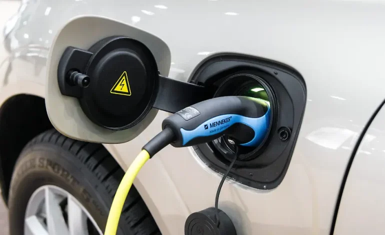 Plug-in-Hybride emittieren mehr Emissionen als erwartet