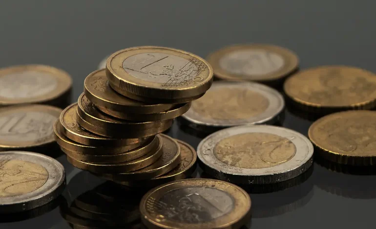 Wie sicher ist Tagesgeld im Vergleich zu Aktien?
