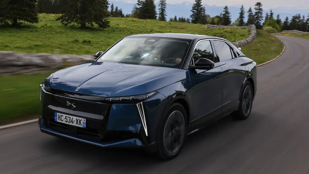 Citroën-Luxusableger mit Stecker: DS N°8 Pallas – Technische Daten und Erlebnisse