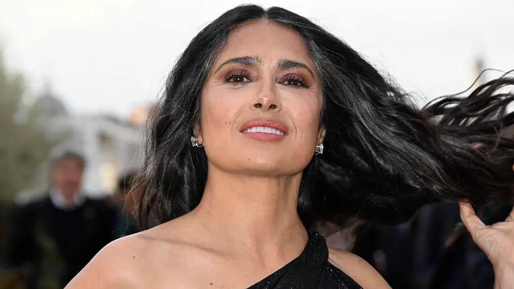 Salma Hayek feiert 60. Geburtstag ohne Kompromisse