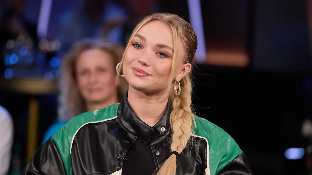 Influencerin Julia Beautx zieht sich für Gesundheit zurück