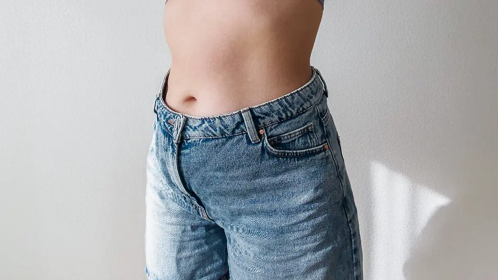 Die Renaissance der Cigarette-Jeans: Modetrend Herbst 2026