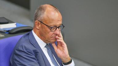 Bundeskanzler Friedrich Merz äußert Skepsis über ein AfD-Verbotsverfahren