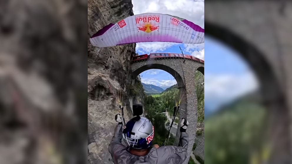 Aufregender Gleitschirmflug durch das Landwasserviadukt