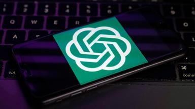 OpenAI stoppt vorübergehend Veröffentlichung: Sicherheitsbedenken im Fokus