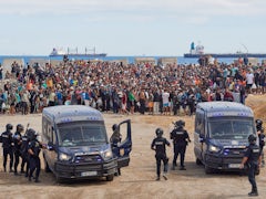 Spanien: Spannungen und Proteste in Ceuta hinsichtlich Migrationspolitik