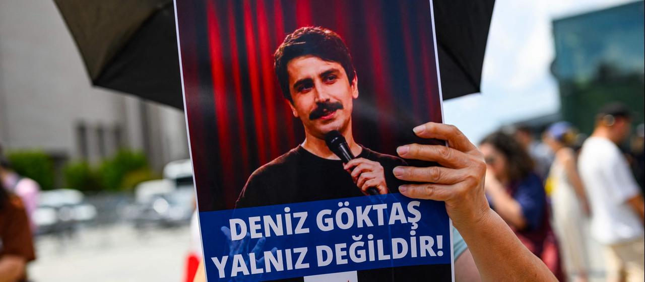 Türkischer Comedian Deniz Göktaş vorübergehend freigelassen