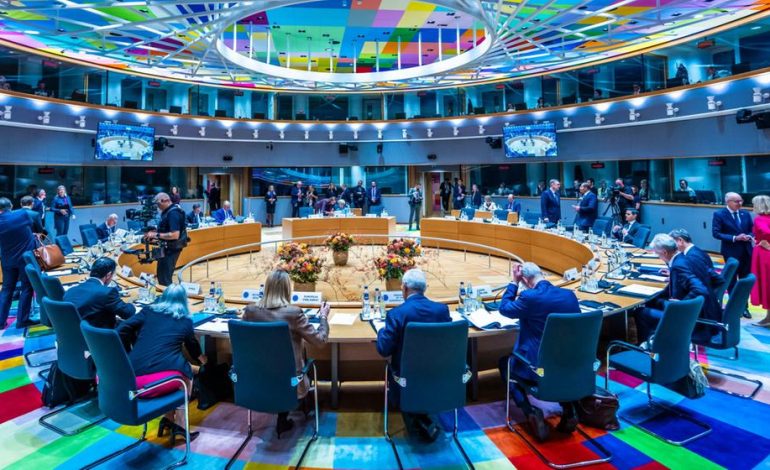 Debatten um das EU-Budget: Sparen oder Ausgeben?