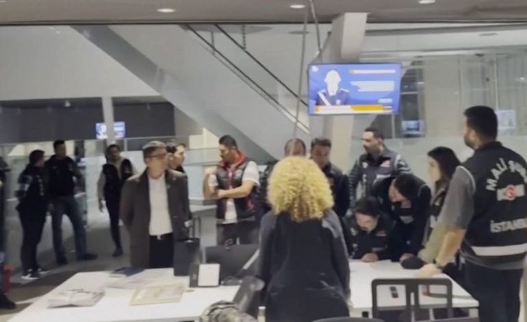 Polizeirazzia bei Halk TV in Istanbul