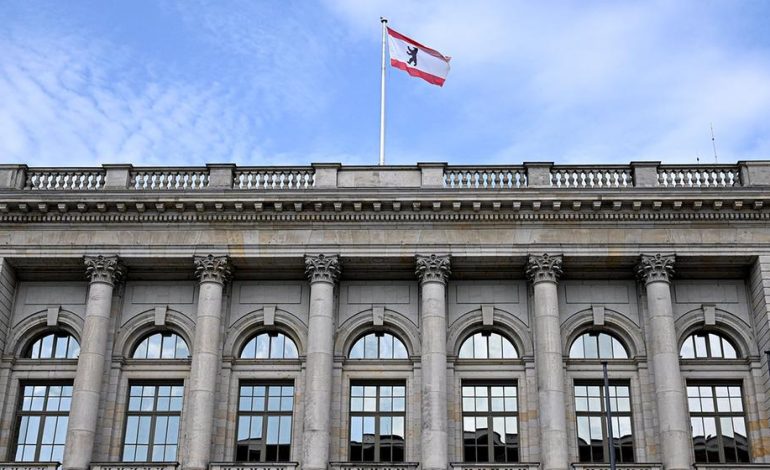 Koalitionsgespräche in Berlin: Einigung zu Antisemitismus und Verbrechensbekämpfung