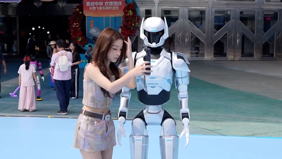 Eröffnung des weltweit ersten Roboterparks in China