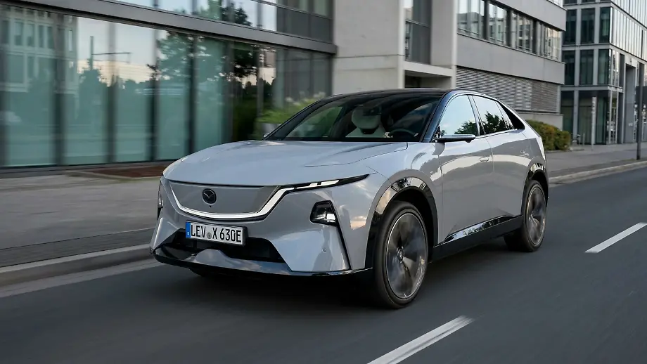 Mazdas Elektrifizierungsstrategie mit dem CX-6e