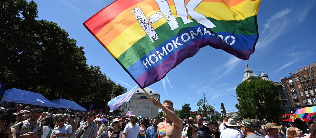 Ungarn hebt Anti-LGBTQ-Gesetz auf