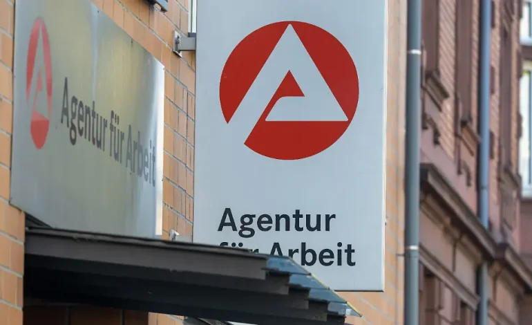 Anstieg der Langzeitarbeitslosigkeit und Forderungen zur Bürgerarbeit