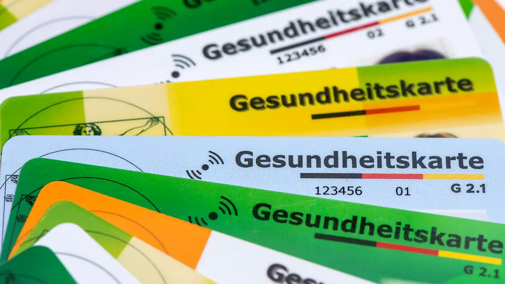 Pflegereform: Kritik an Belastungen für Kinderlose