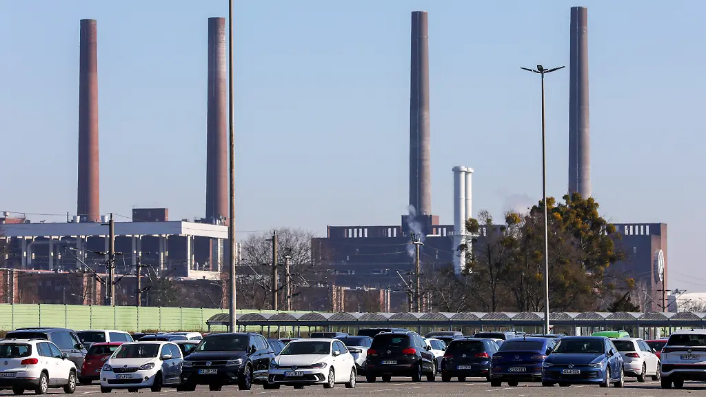 VW-Chef fordert politische Unterstützung angesichts der Absatzflaute