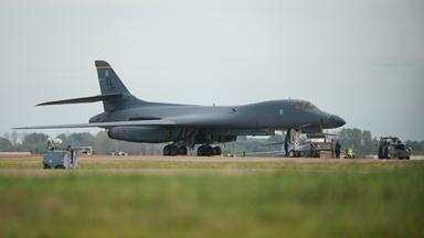 Terrorverdacht gegen Männer nahe britischer Luftwaffenbasis: Rückkehr der US-Bomber