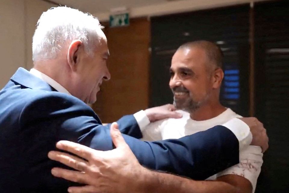 Netanyahu trifft Helden des verhinderten Flugs FZ1073
