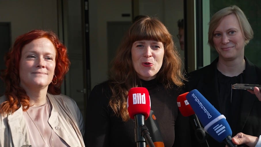 Parteichefinnen treffen sich trotz Bedenken