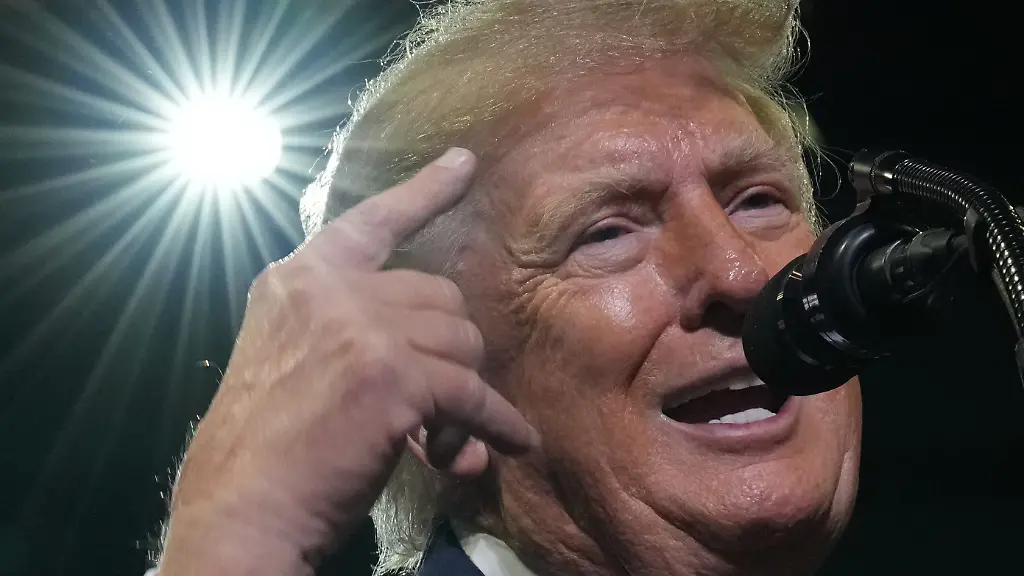 Trump verteidigt Abkommen: Diesel-Deal als Strategie für Friedensgespräche