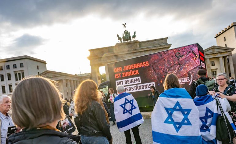 Zentralrat der Juden: Verbindungen von Extremisten und Antisemitismus