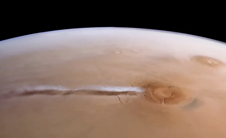 Forscher lösen Rätsel um gigantische Wolke am Arsia Mons auf dem Mars