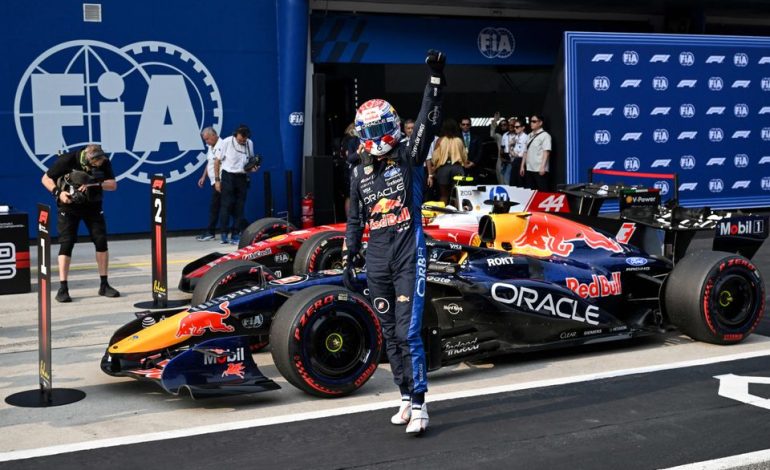 Verstappen sichert Poleposition in Sepang