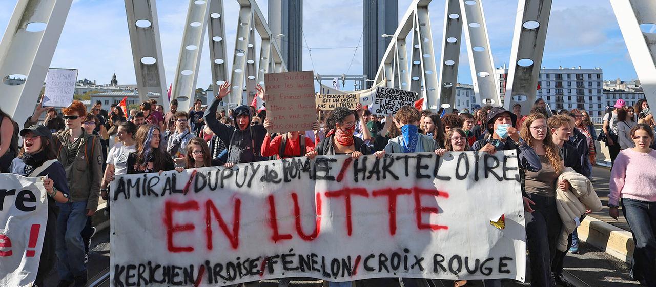 Massive Proteste von Schülern in Frankreich: Forderungen nach besseren Lernbedingungen