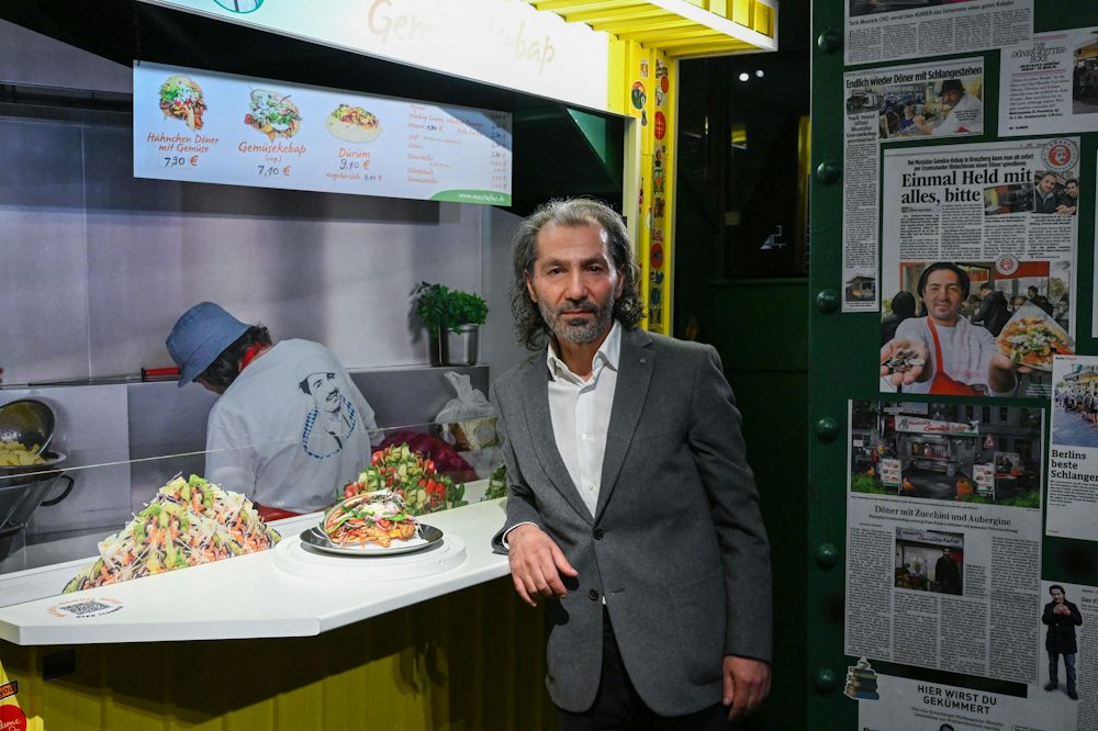Ein Wachsdöner und eine fragwürdige Getränkeneuheit in Berlin