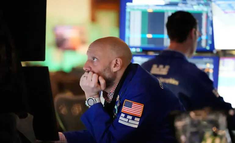Arbeitsmarktdaten und Zinserwartungen beeinflussen Wall Street