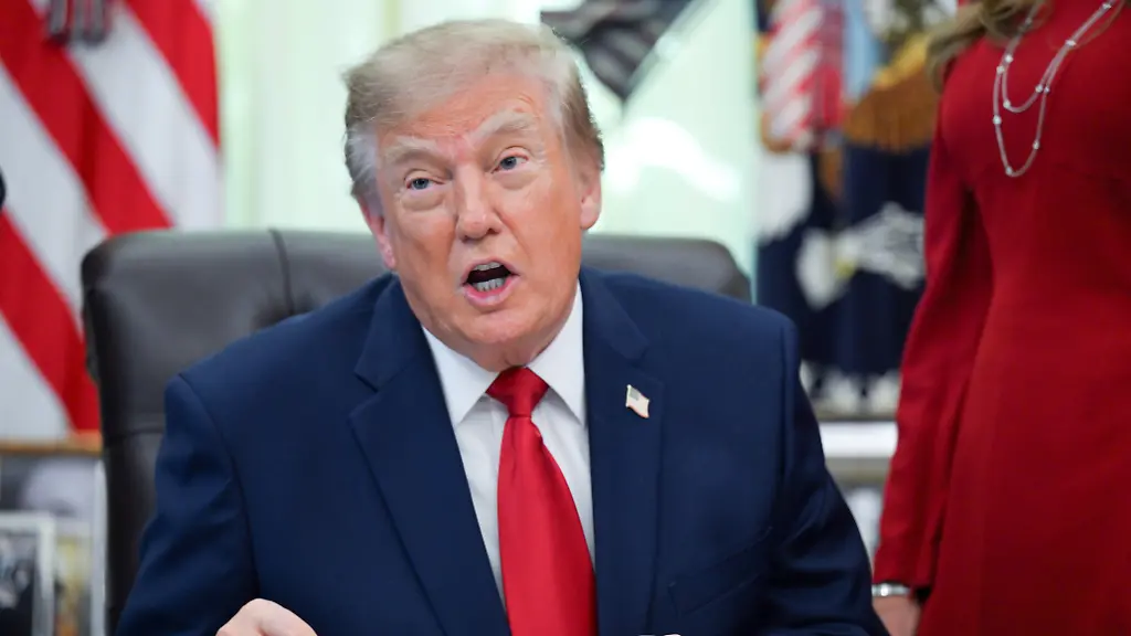 Trump kritisiert Begriff „Künstliche Intelligenz“ und fördert „Superintelligenz“