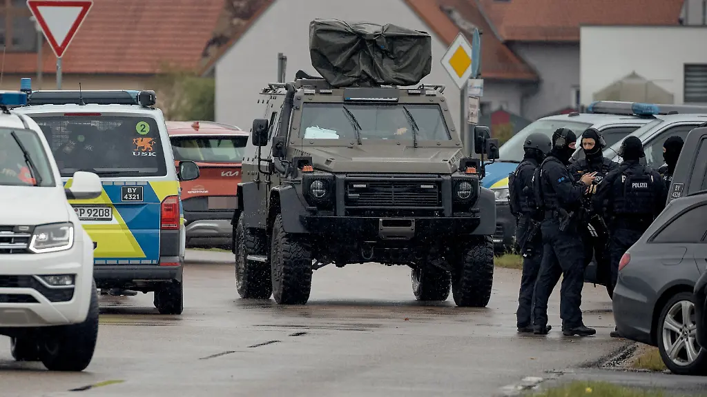 SEK-Einsatz in Bayern: Zwei Todesopfer bei Waffenkontrolle in Berngau