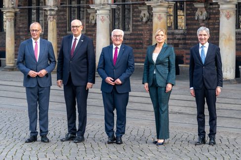 Bundespräsident ruft zur Verteidigung der Demokratie auf